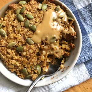 Pumpkin Pie Baked Oatmeal with maple cream